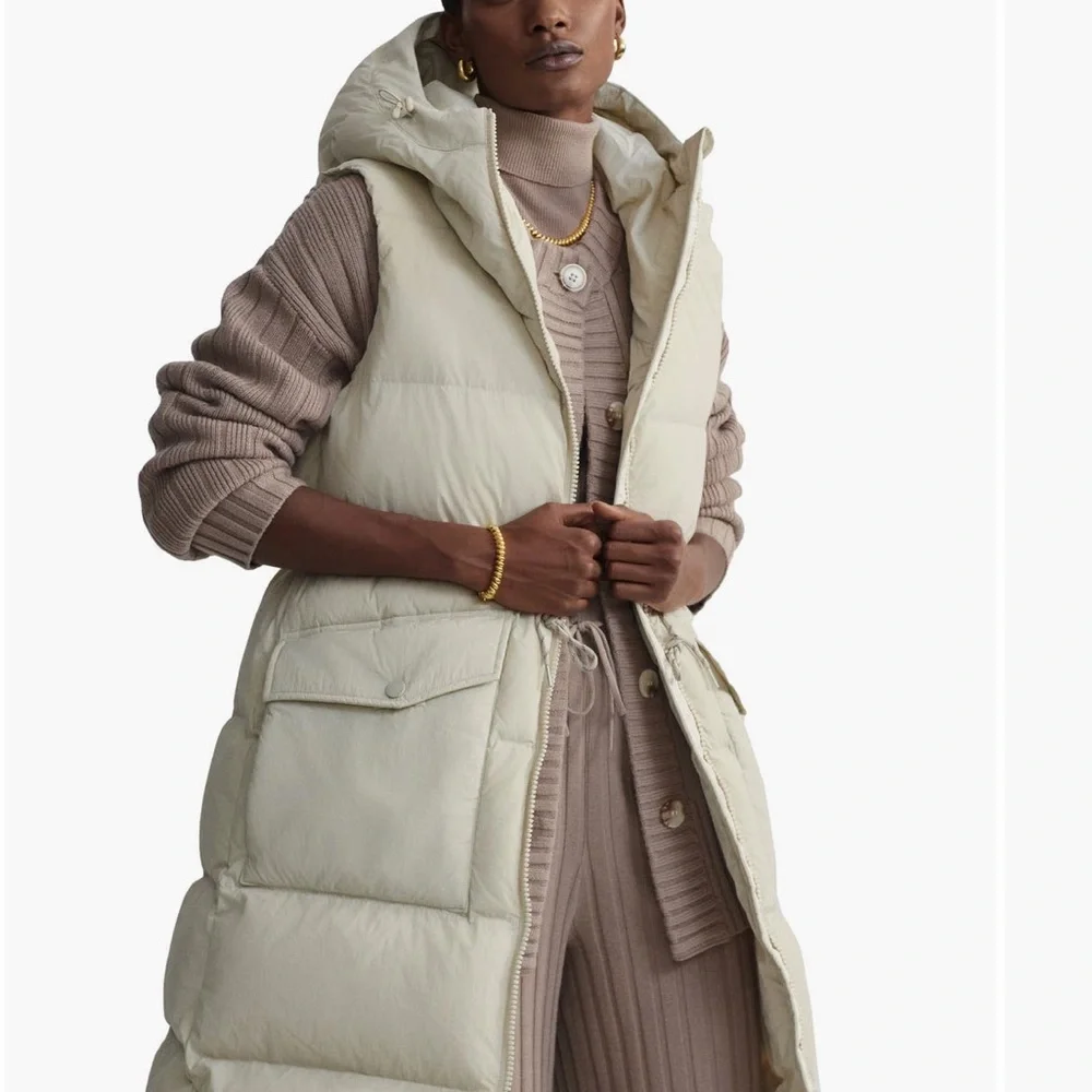 Varley Irving Water Resistant Hooded Vest - Picture 15 of 16